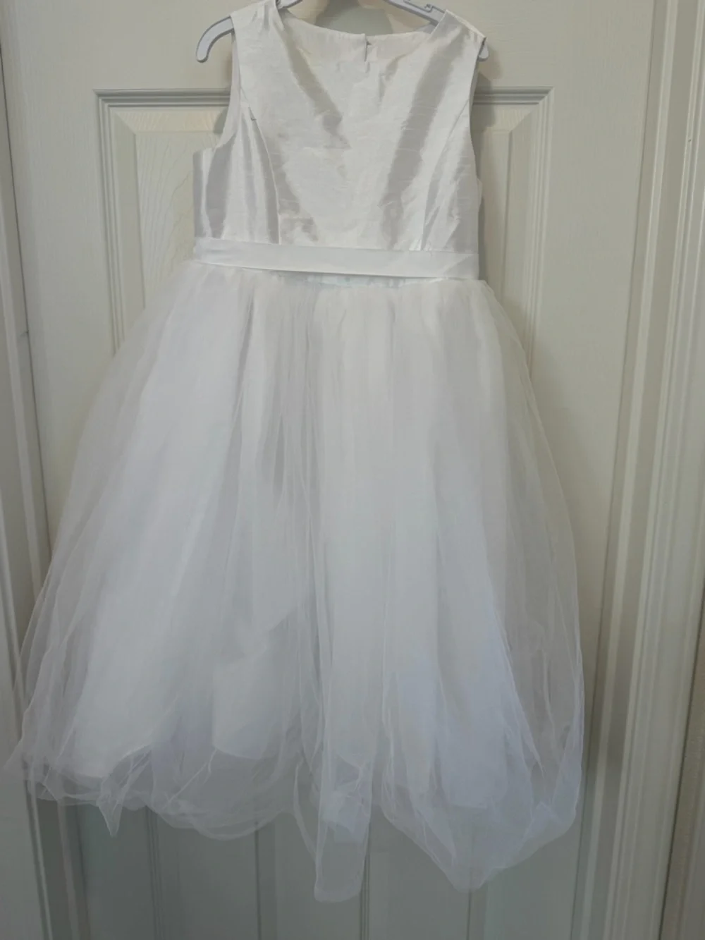 GUC David's Bridal White Tulle Flower Girl Gown - Picture 1 of 2